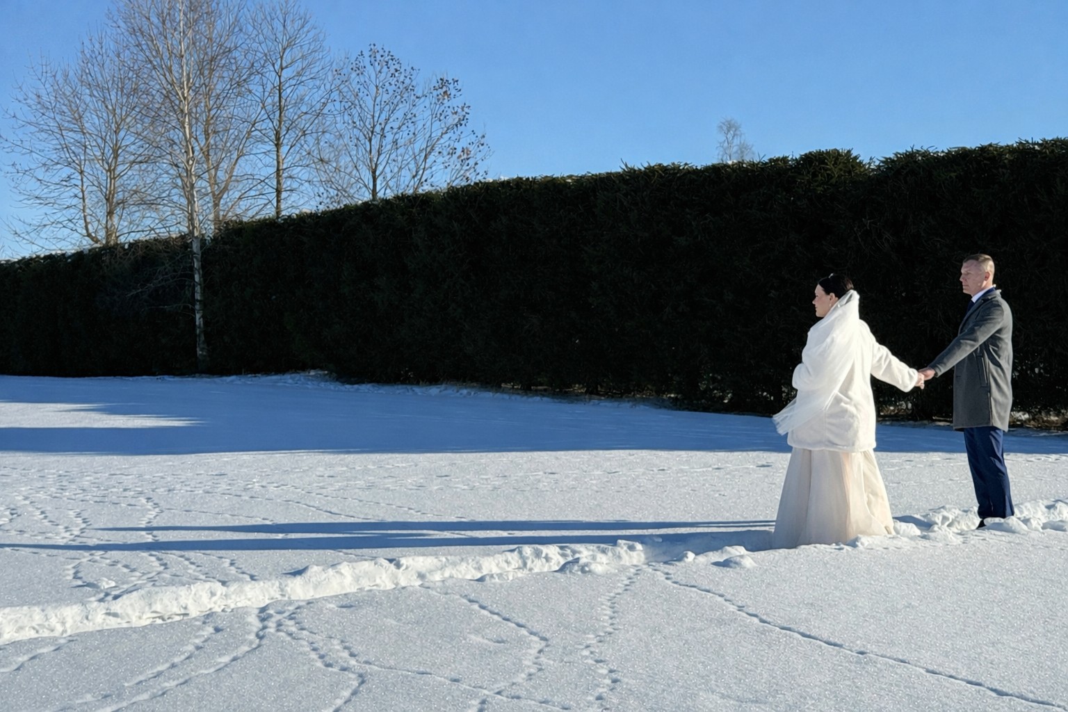 Me tõesti armastame Sind, meie VABA EESTI! Meie veebruarikuine sinimustvalge! Ei jõua ära olla tänulik, et juhtusime sündima just siia- Eestisse! Nelja aastaaja